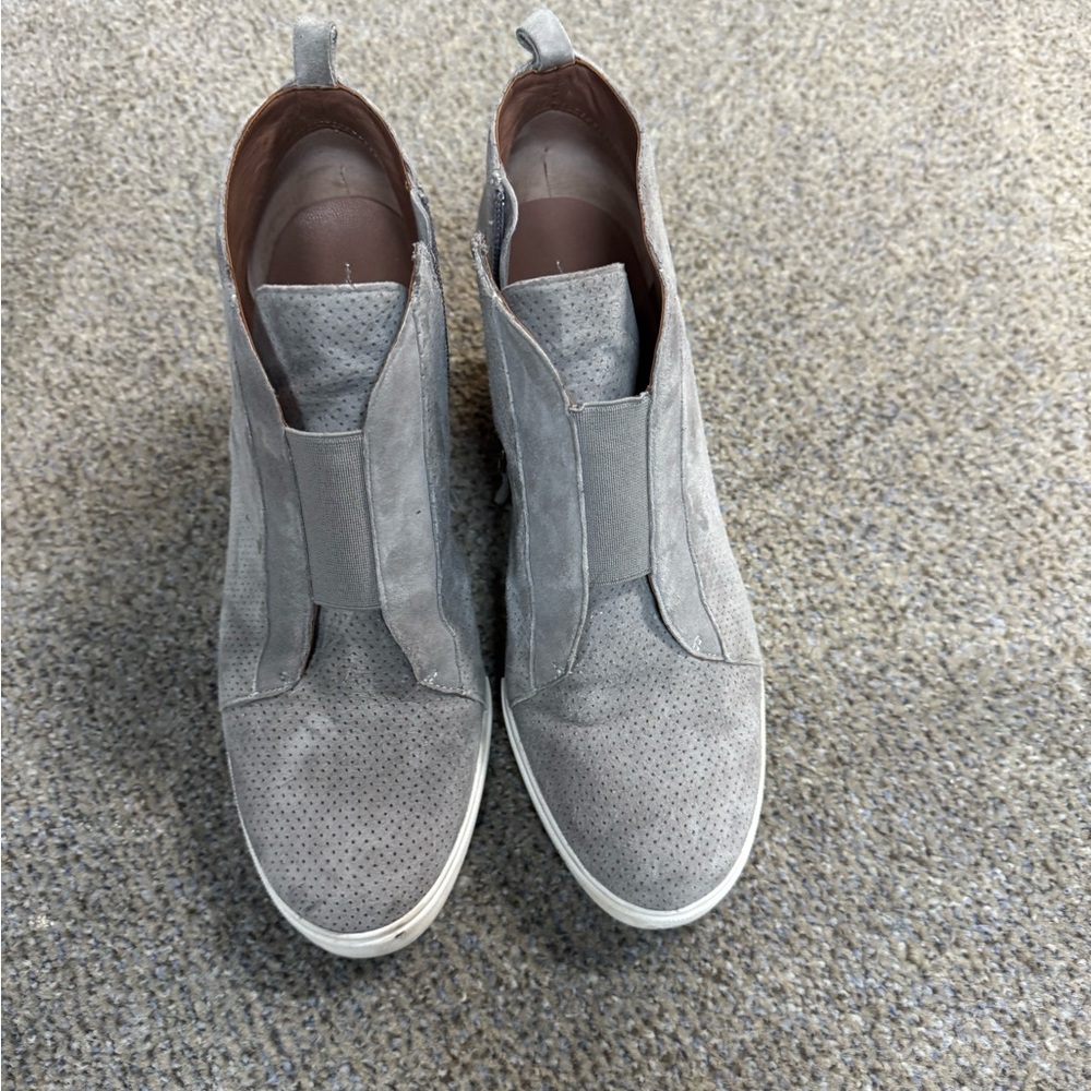 Paolo Grey Suede Chukka Boots